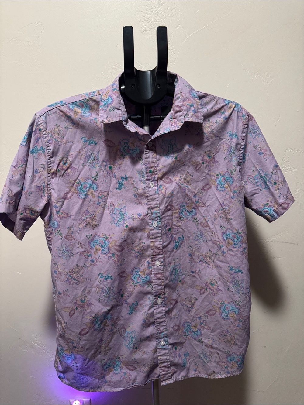 Men's Short-Sleeve Lavender Floral Button-Up Shirt